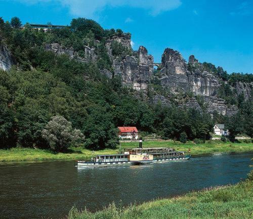 Panoramahotel Wolfsberg Bad Schandau Exterior photo